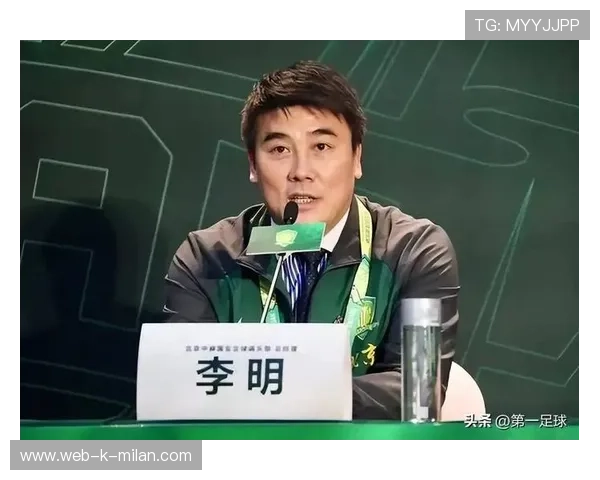 上海海港前锋李明连中两球，稳住领先优势